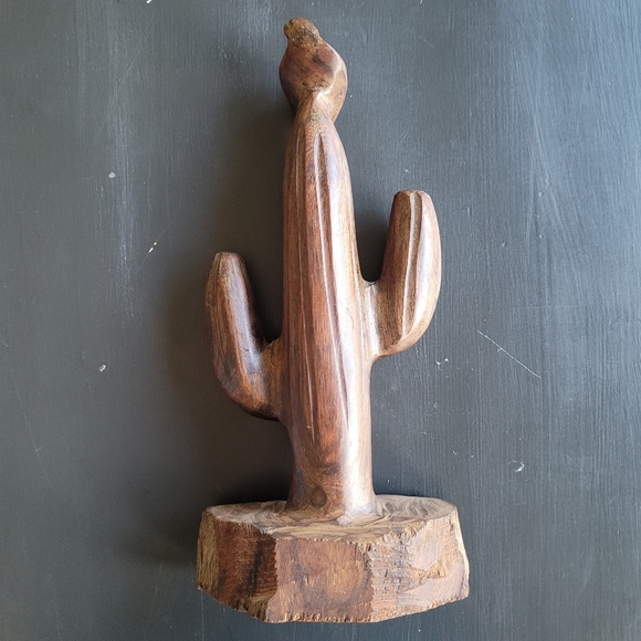 Vintage Mid-Century Large Carved Ironwood Saguaro Cactus with Bird of Prey/Hawk - Picture 10 of 16